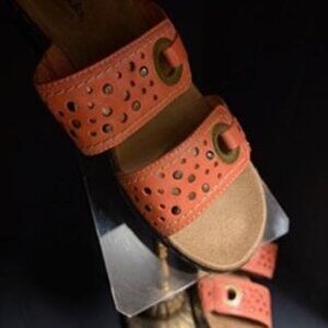 Clarks Bendable Sandal